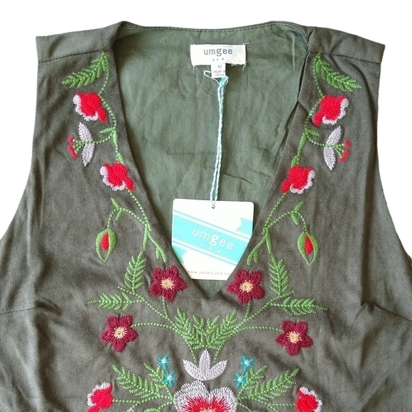 Umgee NWT Faux Suede Floral Embroidered Shift Mini Dress Olive Green Boho - Picture 3 of 6